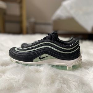 Women’s Size 8 Nike Air Max 97, Color Black Igloo